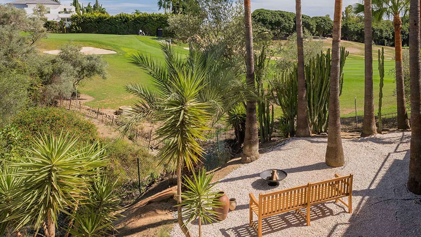 4 sypialnia Willa na sprzedaż w Nueva Andalucia z basenem - 5 975 000 € (Ref: 8580311)