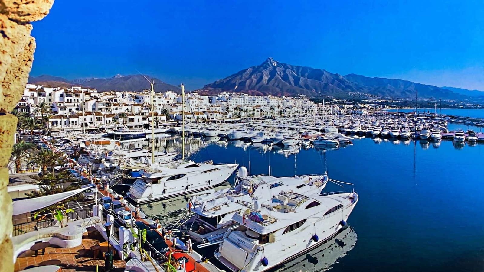 4 sypialnia Willa na sprzedaż w Nueva Andalucia z basenem - 5 975 000 € (Ref: 8580311)