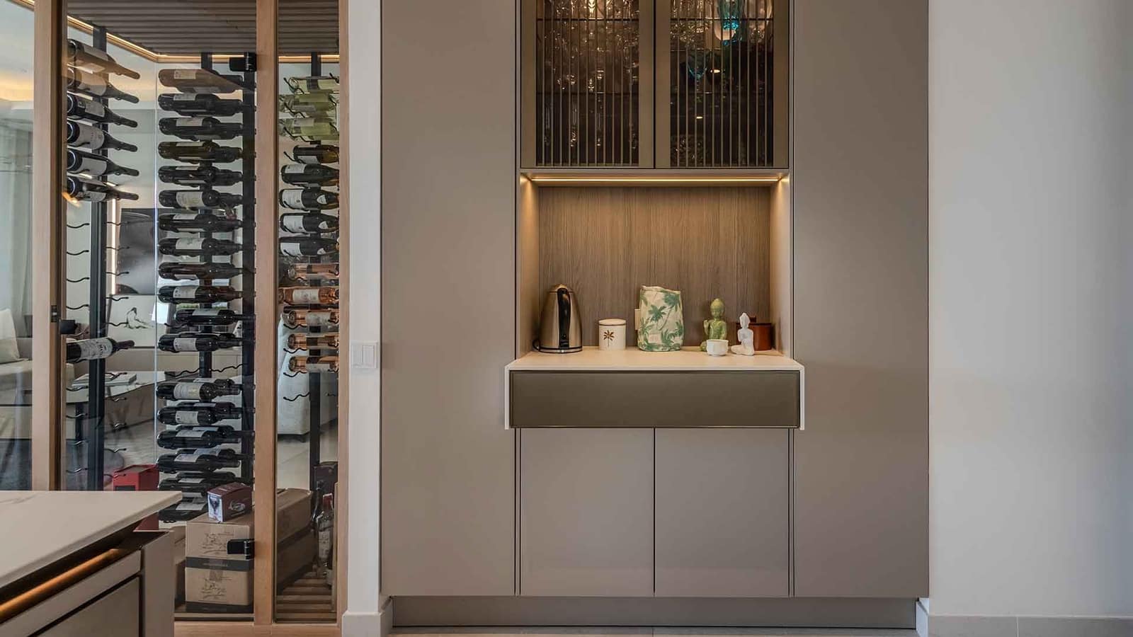 4 soverom Kjedet enebolig til salgs i Nueva Andalucia med svømmebasseng - € 4 750 000 (Ref: 8582557)