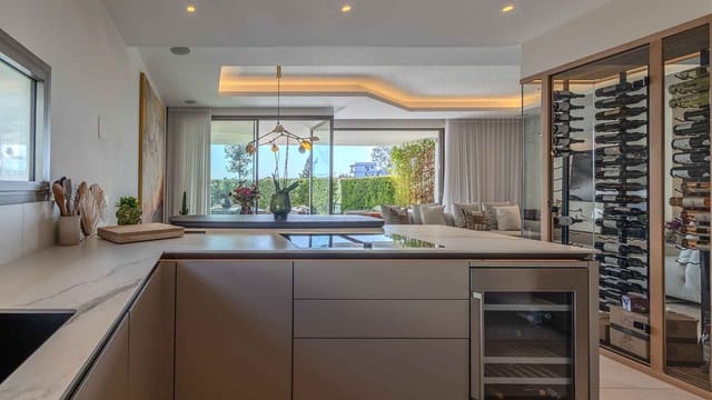 4 soverom Kjedet enebolig til salgs i Nueva Andalucía Centro, Marbella med svømmebasseng - € 4 750 000 (Ref: 8582557)