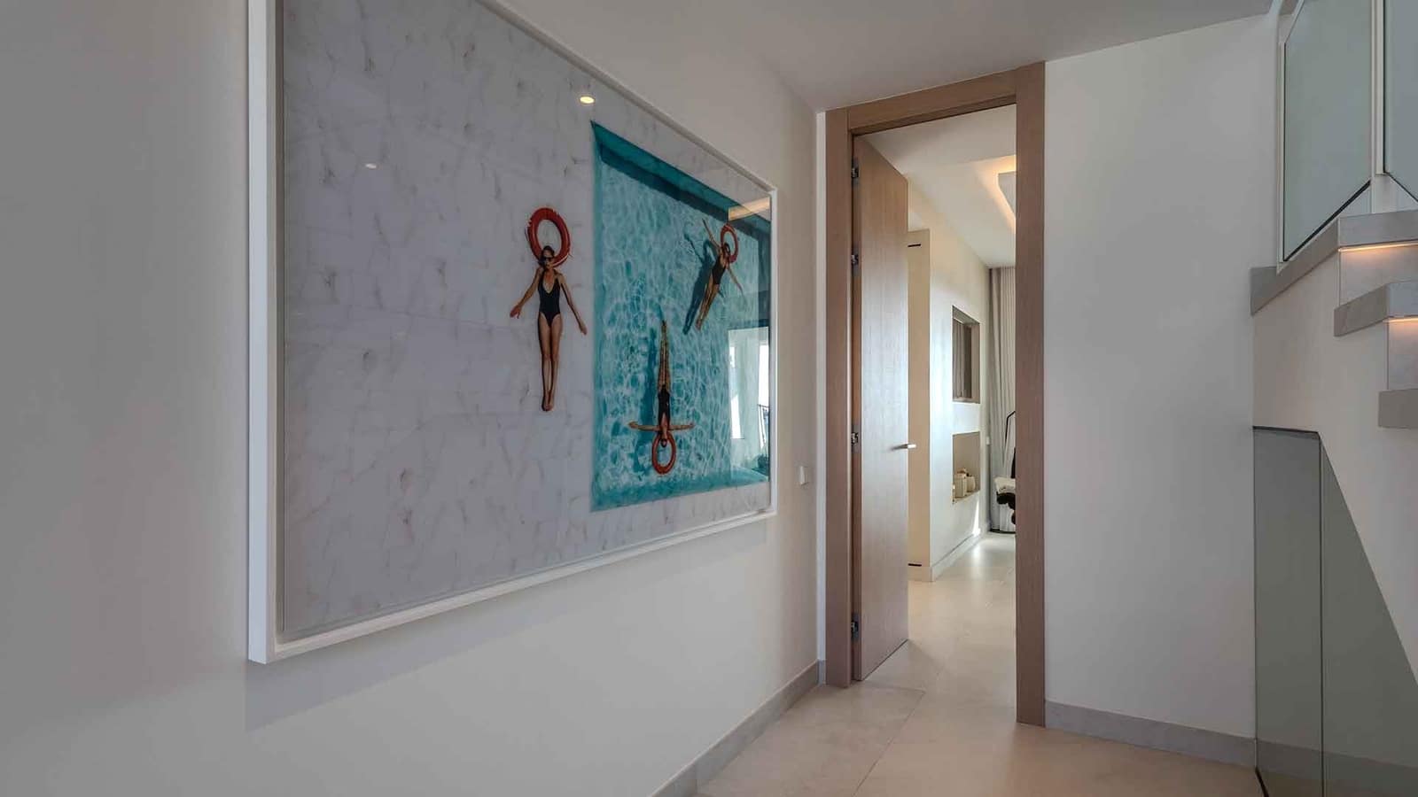 4 soverom Kjedet enebolig til salgs i Nueva Andalucia med svømmebasseng - € 4 750 000 (Ref: 8582557)