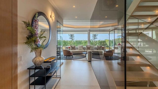 4 soverom Kjedet enebolig til salgs i Nueva Andalucía Centro, Marbella med svømmebasseng - € 4 750 000 (Ref: 8582557)