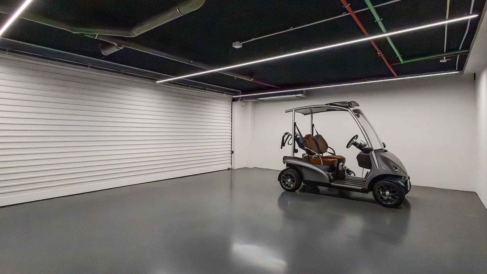 4 soverom Kjedet enebolig til salgs i Nueva Andalucia med svømmebasseng - € 4 750 000 (Ref: 8582557)