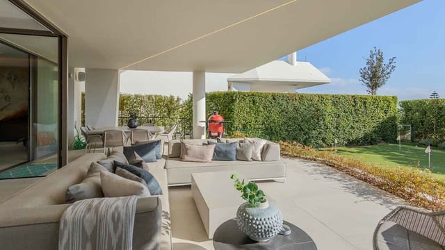 4 soverom Kjedet enebolig til salgs i Nueva Andalucía Centro, Marbella med svømmebasseng - € 4 750 000 (Ref: 8582557)