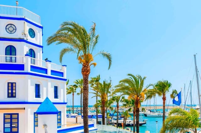 5 bedroom Office for sale in Playa Bajadilla - Puertos, Marbella - € 1,490,000 (Ref: 8625092)