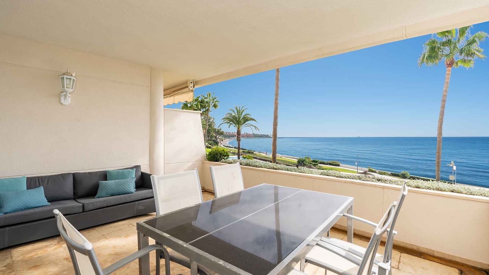 3 chambre Appartement à vendre à Estepona avec piscine - 1 250 000 € (Ref: 8625093)