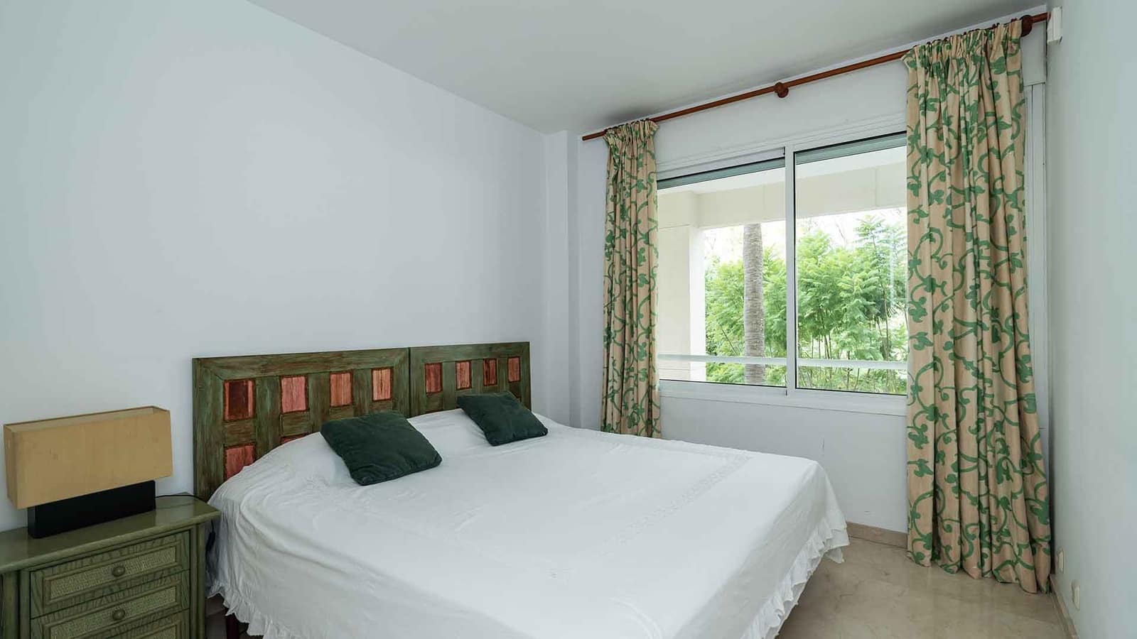 3 chambre Appartement à vendre à Estepona avec piscine - 1 250 000 € (Ref: 8625093)