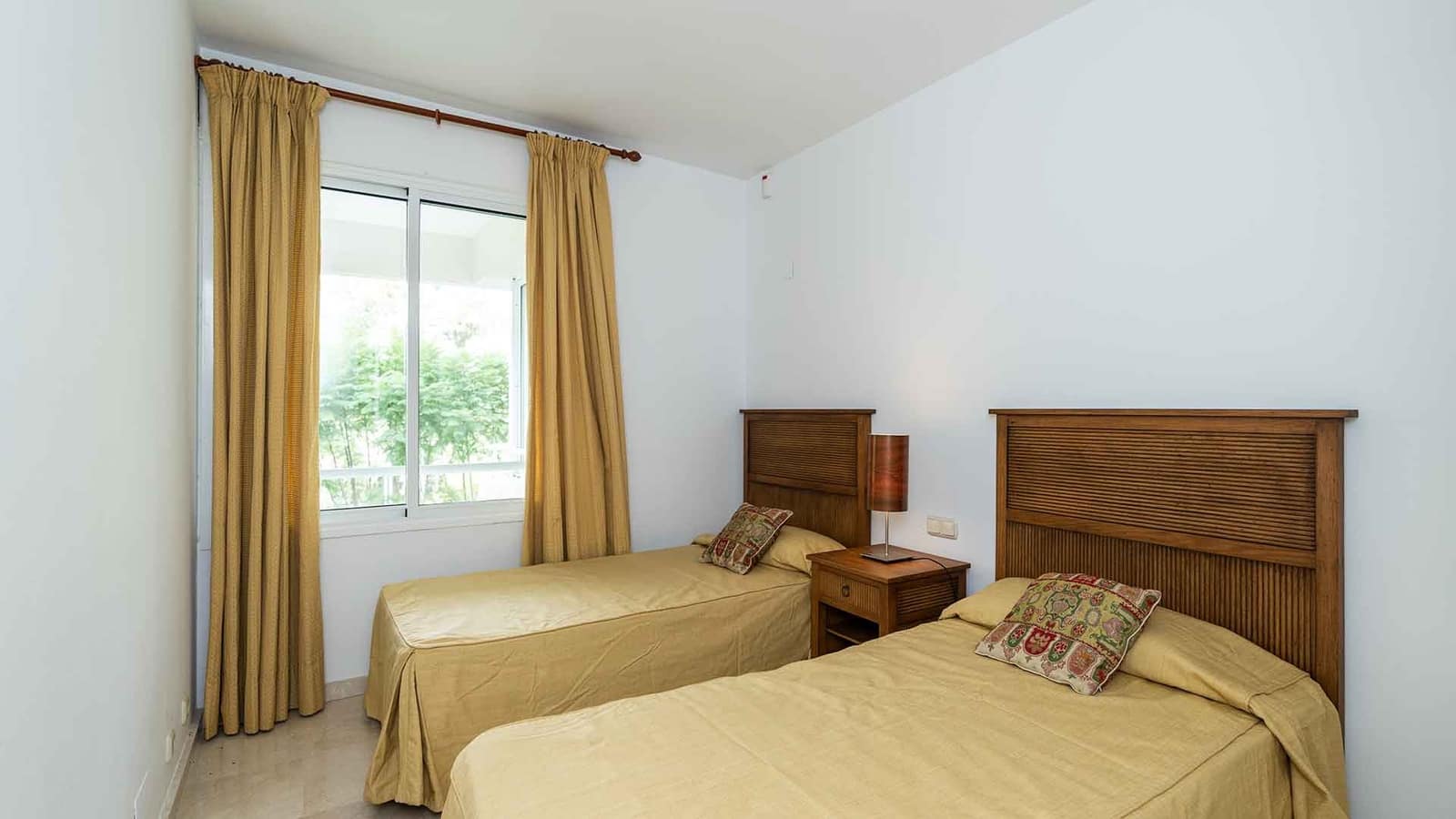 3 chambre Appartement à vendre à Estepona avec piscine - 1 250 000 € (Ref: 8625093)