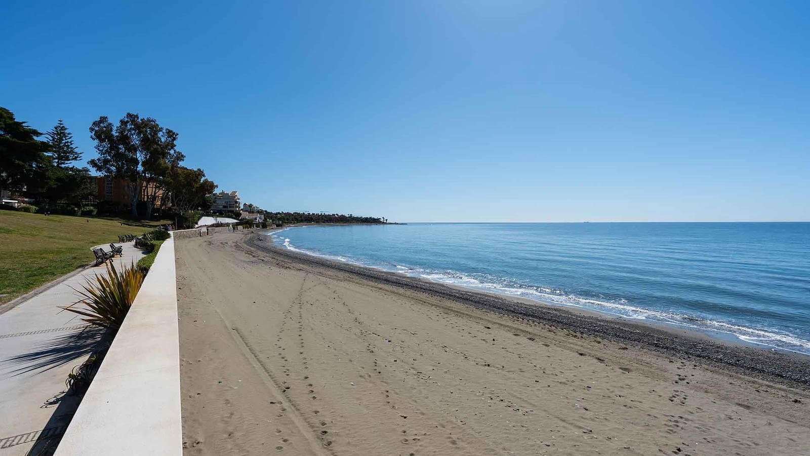 3 chambre Appartement à vendre à Estepona avec piscine - 1 250 000 € (Ref: 8625093)