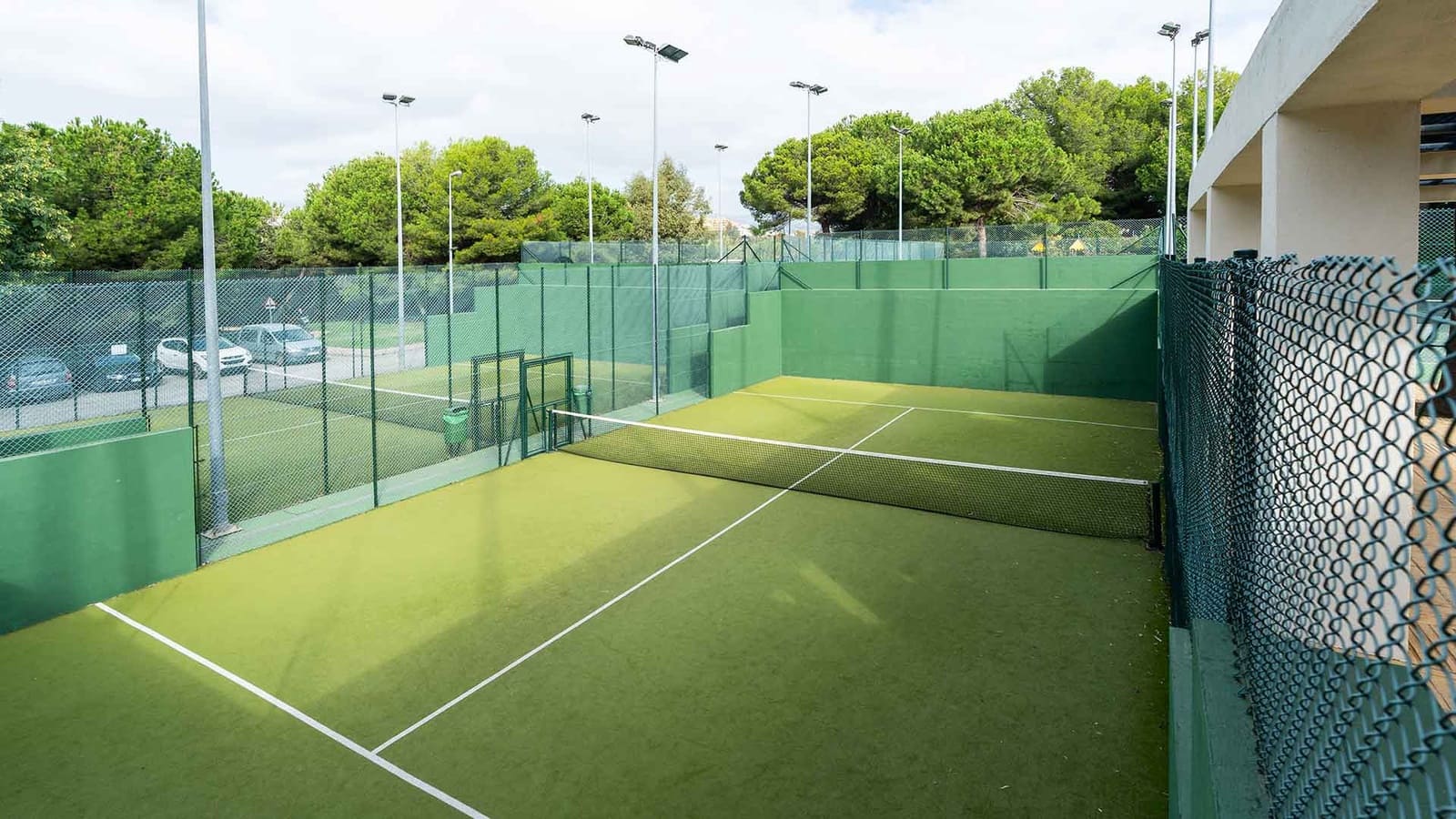 3 chambre Appartement à vendre à Estepona avec piscine - 1 250 000 € (Ref: 8625093)