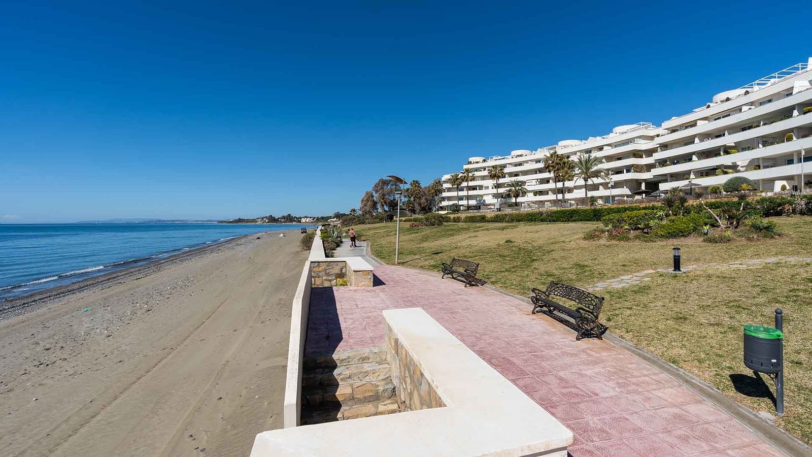 3 chambre Appartement à vendre à Estepona avec piscine - 1 250 000 € (Ref: 8625093)