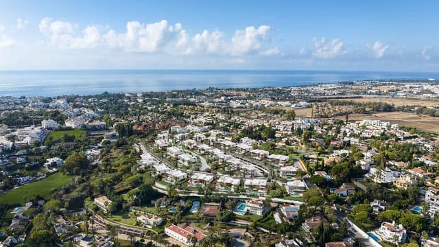 5 sypialnia Willa na sprzedaż w Nueva Andalucía Centro, Marbella z basenem - 5 550 000 € (Ref: 8626875)