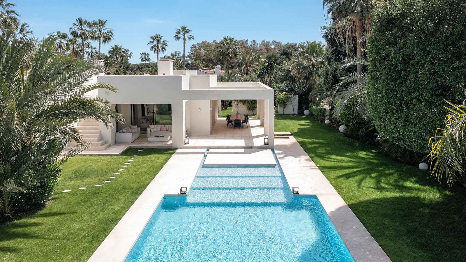 5 chambre Villa/Maison à vendre à Marbesa avec piscine - 5 795 000 € (Ref: 8652726)