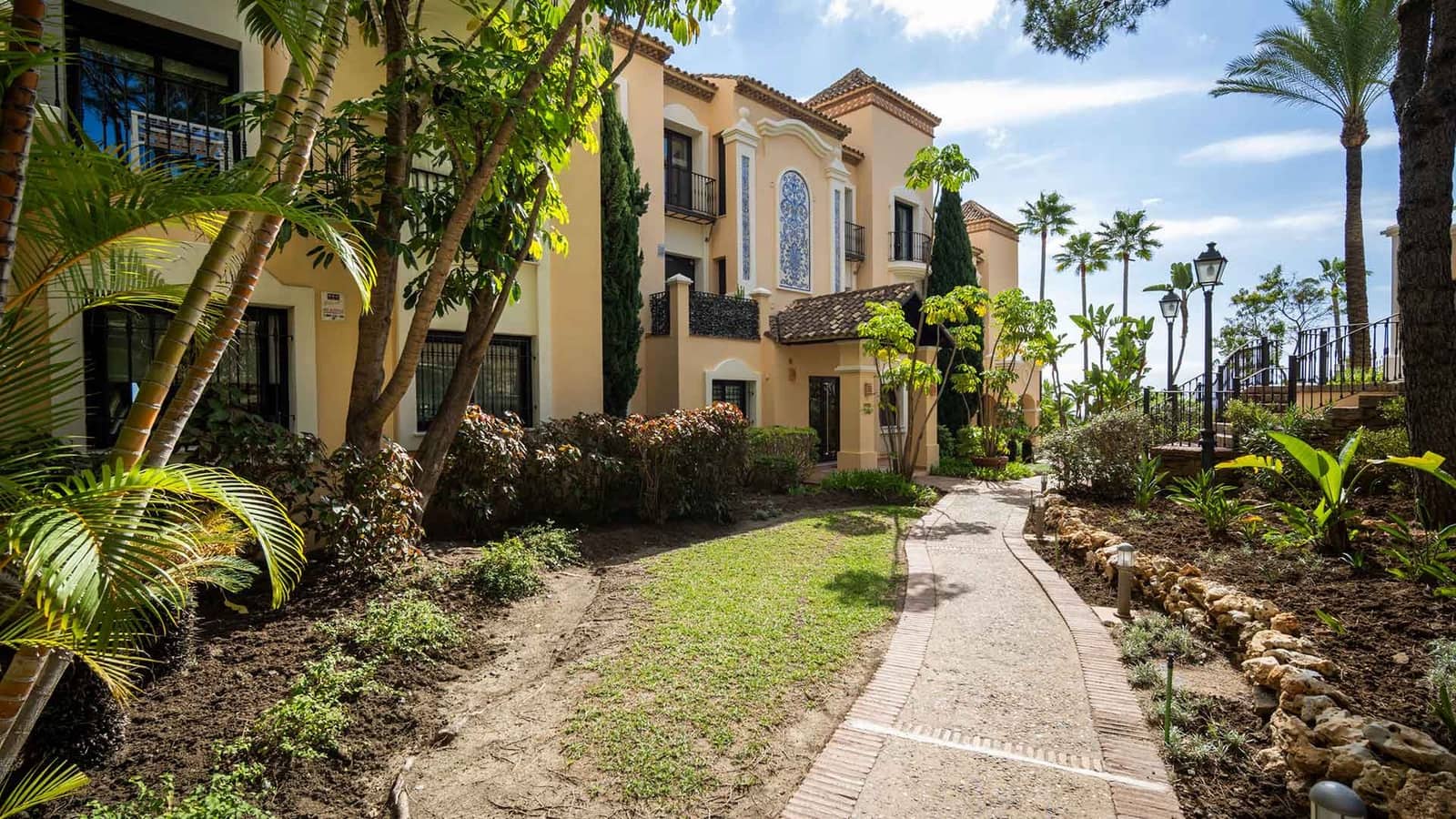 3 soverom Penthouse til salgs i Benahavis med svømmebasseng - € 1 375 000 (Ref: 8682241)