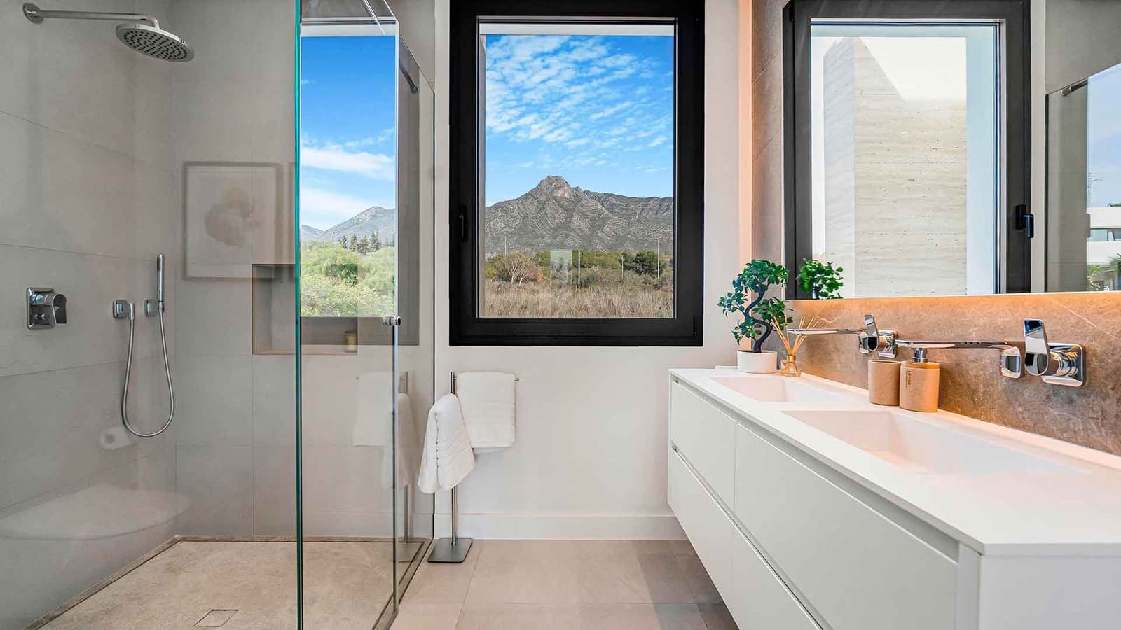 6 soverom Villa til salgs i Golden Mile med svømmebasseng - € 5 900 000 (Ref: 8682242)