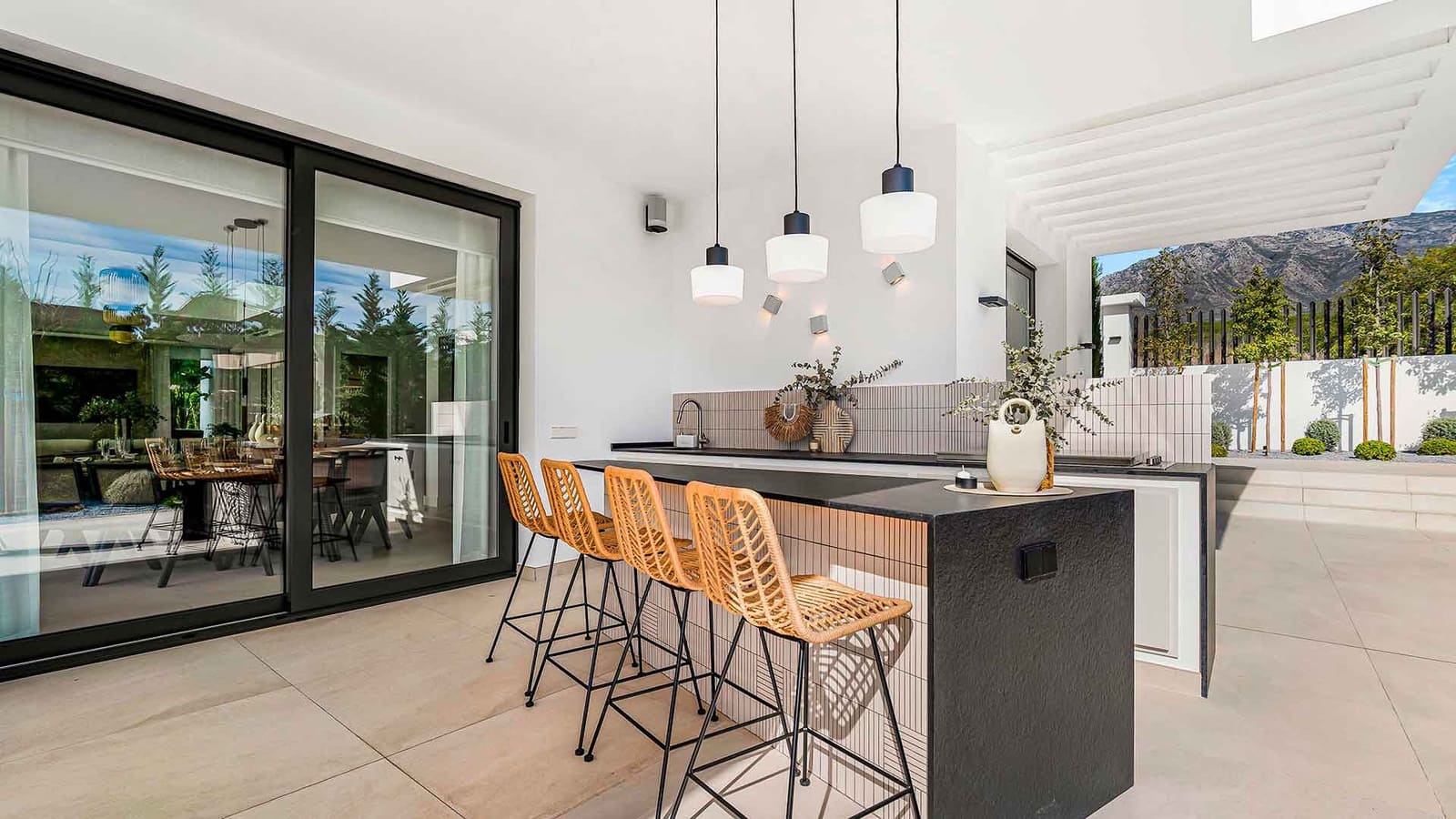 6 soverom Villa til salgs i Golden Mile med svømmebasseng - € 5 900 000 (Ref: 8682242)