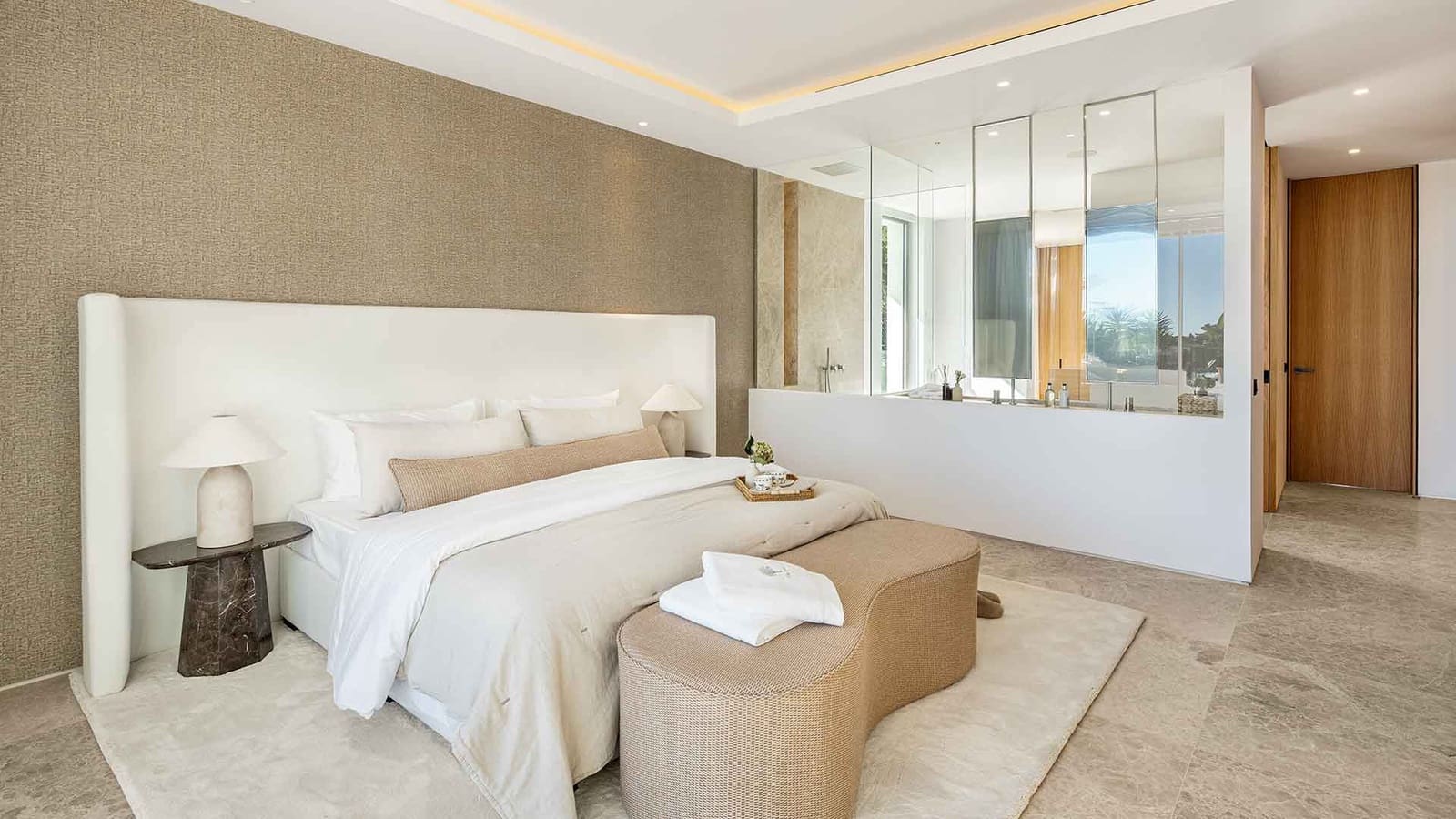 6 chambre Villa/Maison à vendre à Nueva Andalucia avec piscine - 10 950 000 € (Ref: 8697984)