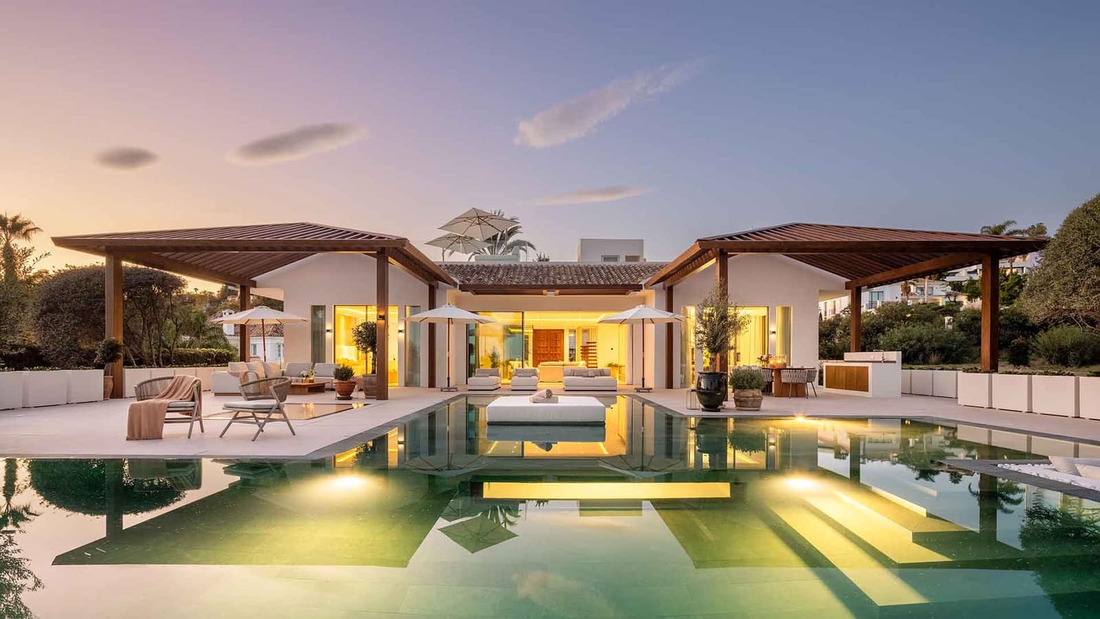 6 chambre Villa/Maison à vendre à Nueva Andalucia avec piscine - 10 950 000 € (Ref: 8697984)