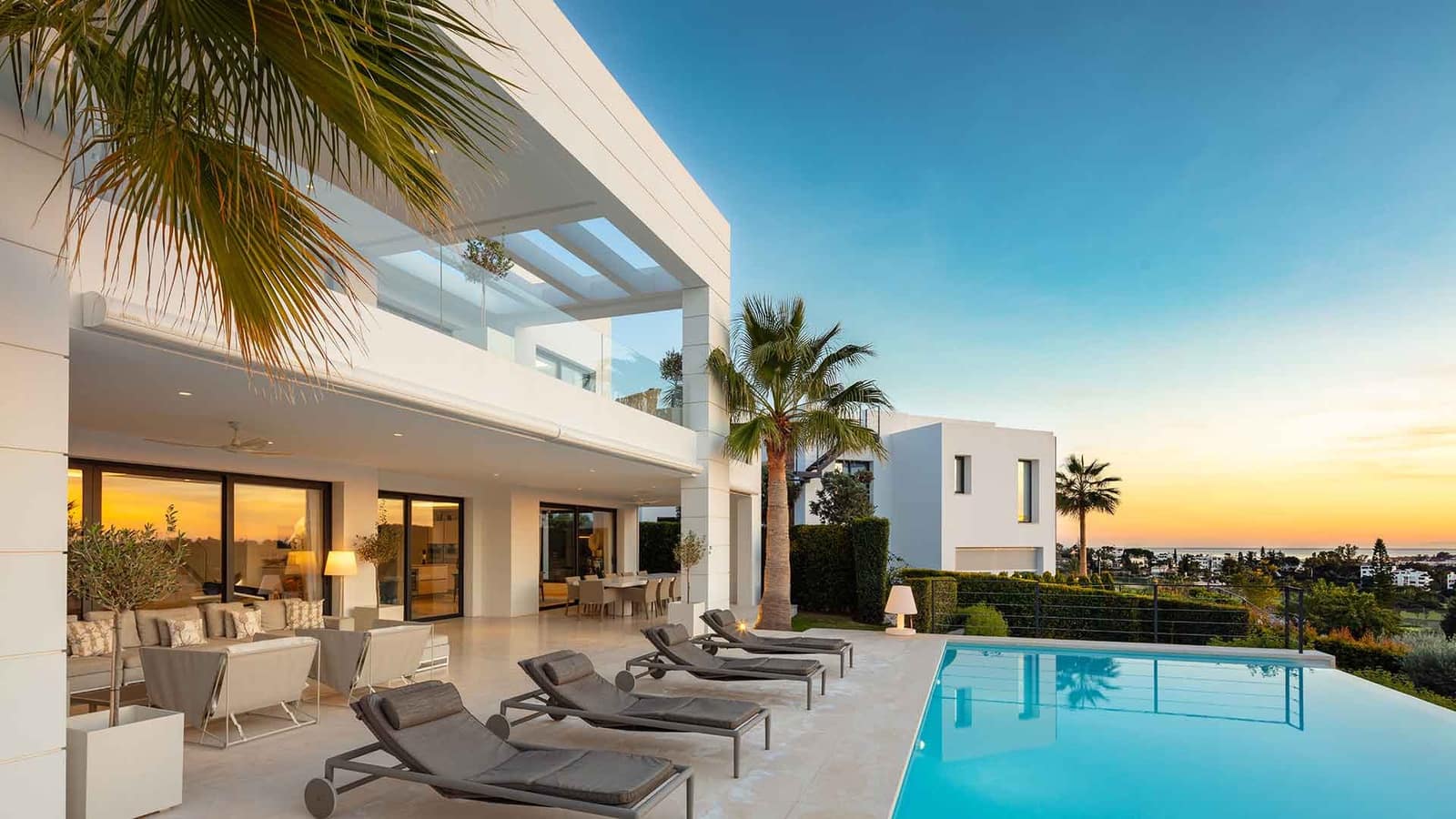 7 soveværelse Villa til salg i Nueva Andalucia med swimmingpool - € 4.450.000 (Ref: 8699626)