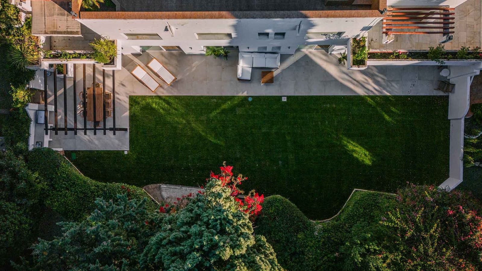 4 soveværelse Lejlighed til salg i Golden Mile med swimmingpool - € 1.995.000 (Ref: 8699627)