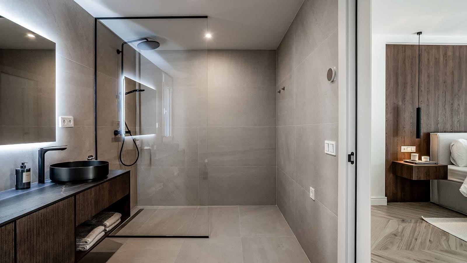 4 soveværelse Lejlighed til salg i Golden Mile med swimmingpool - € 1.995.000 (Ref: 8699627)