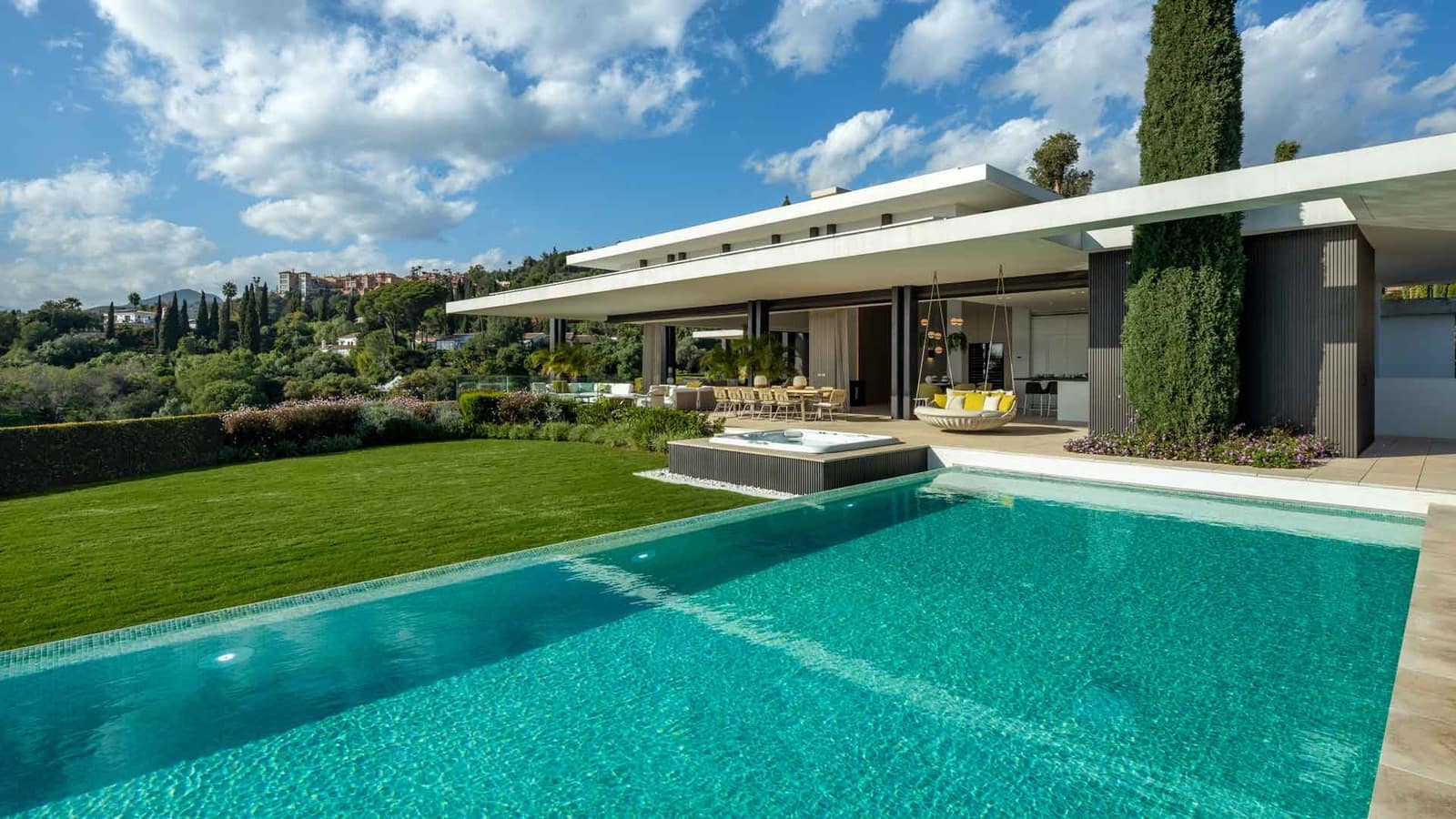 6 soveværelse Villa til salg i La Quinta med swimmingpool - € 13.800.000 (Ref: 8735431)