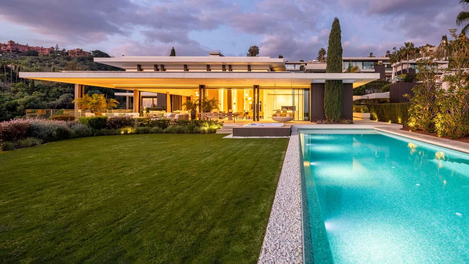 6 soveværelse Villa til salg i La Quinta med swimmingpool - € 13.800.000 (Ref: 8735431)