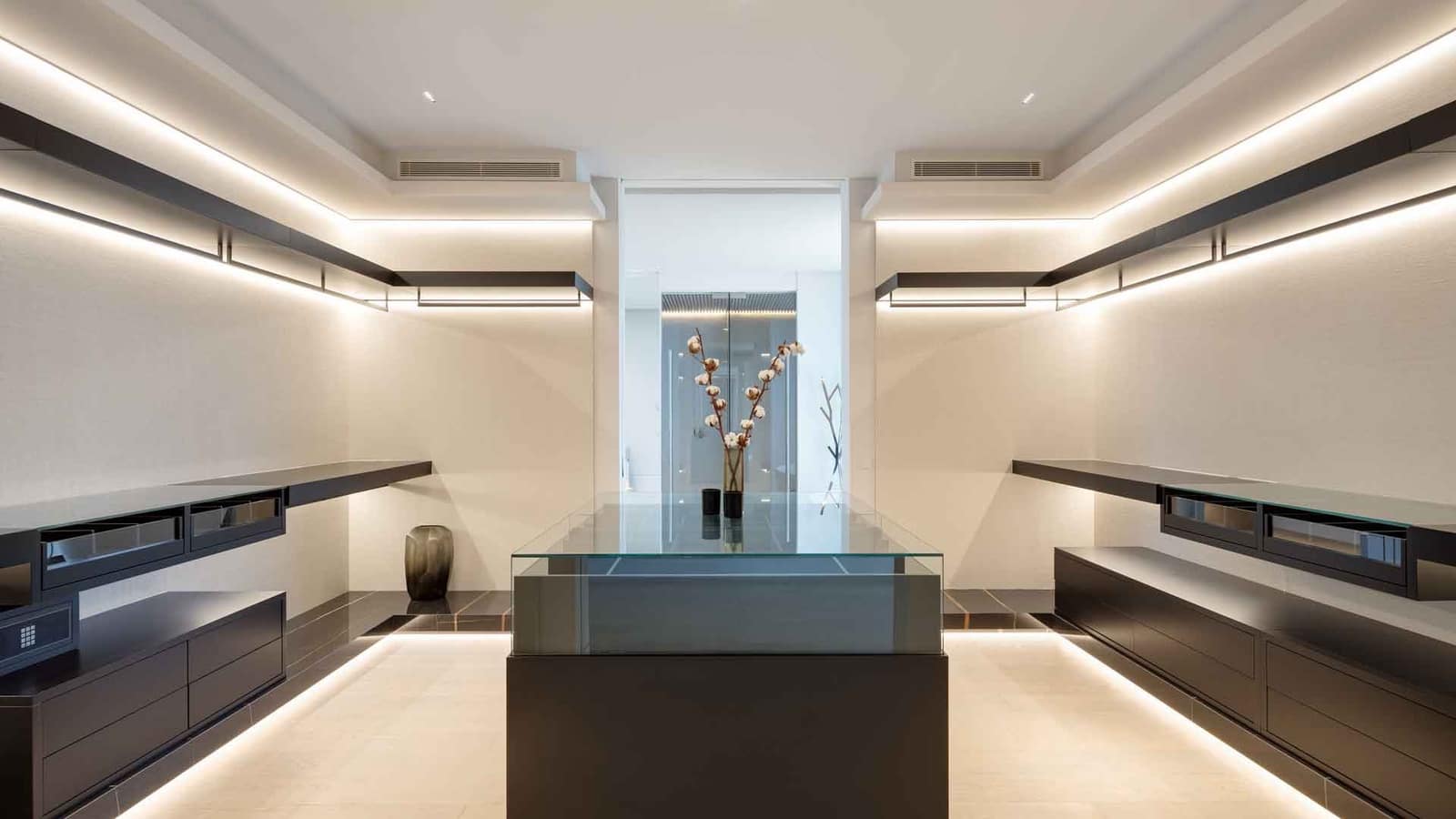 6 soveværelse Villa til salg i La Quinta med swimmingpool - € 13.800.000 (Ref: 8735431)