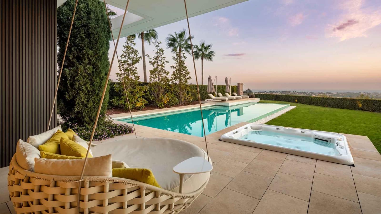 6 soveværelse Villa til salg i La Quinta med swimmingpool - € 13.800.000 (Ref: 8735431)