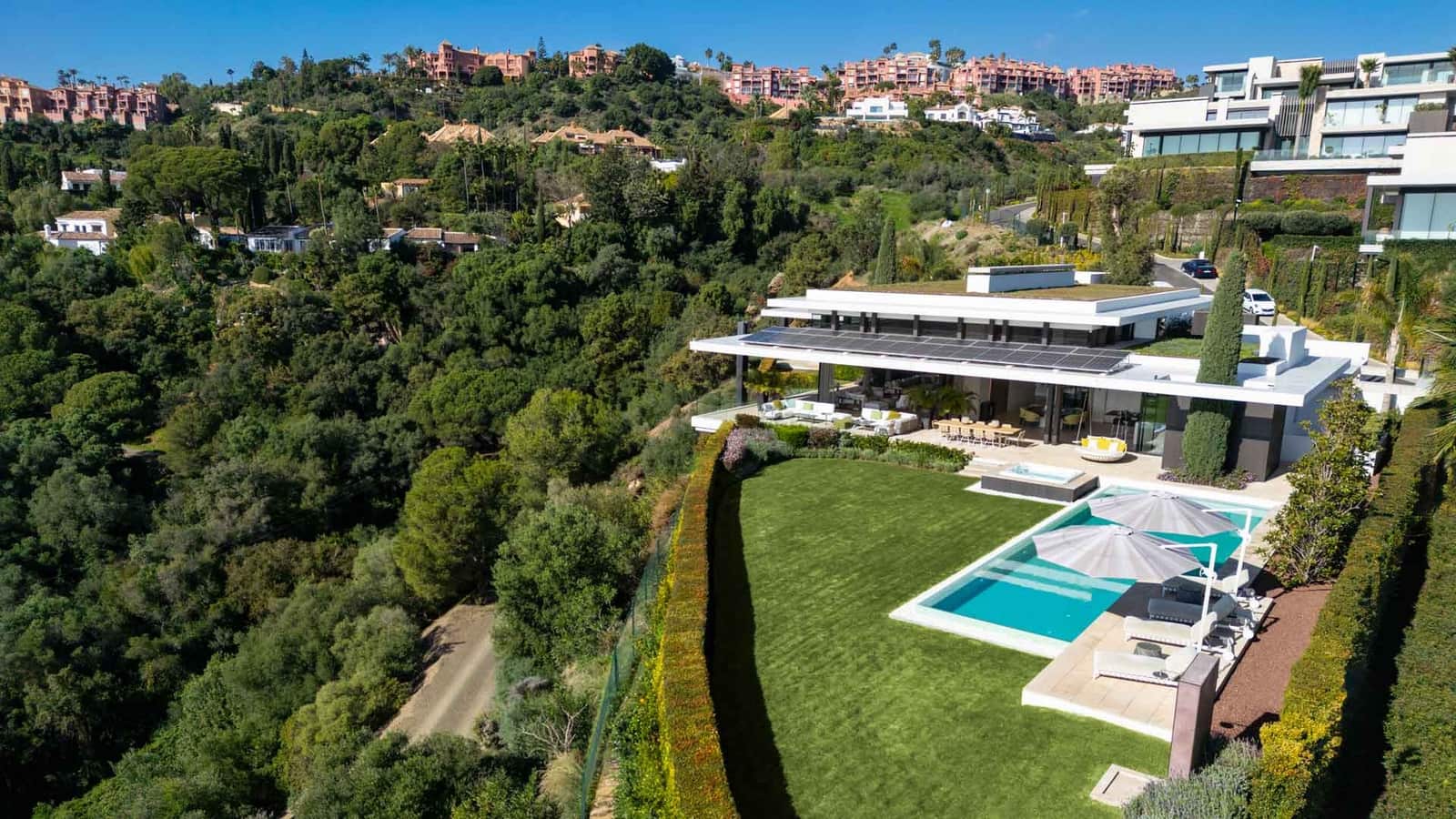 6 soveværelse Villa til salg i La Quinta med swimmingpool - € 13.800.000 (Ref: 8735431)