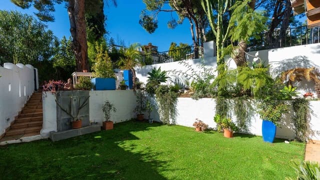 3 soveværelse Byhus til salg i Lomas De Marbella, Marbella med swimmingpool - € 595.000 (Ref: 8743247)