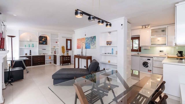 3 soveværelse Byhus til salg i Lomas De Marbella, Marbella med swimmingpool - € 595.000 (Ref: 8743247)