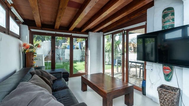 3 soveværelse Byhus til salg i Lomas De Marbella, Marbella med swimmingpool - € 595.000 (Ref: 8743247)