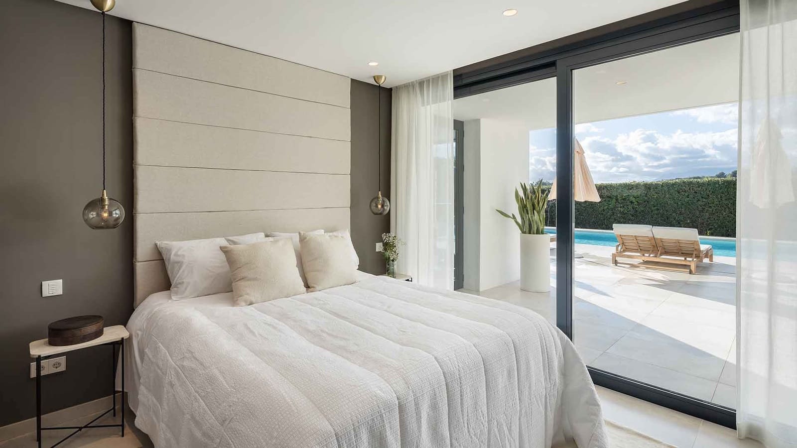 6 soverom Villa til salgs i Nueva Andalucia med svømmebasseng - € 3 995 000 (Ref: 8798710)