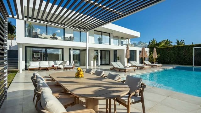 6 sypialnia Willa na sprzedaż w Nueva Andalucía Centro, Marbella z basenem - 3 995 000 € (Ref: 8798710)