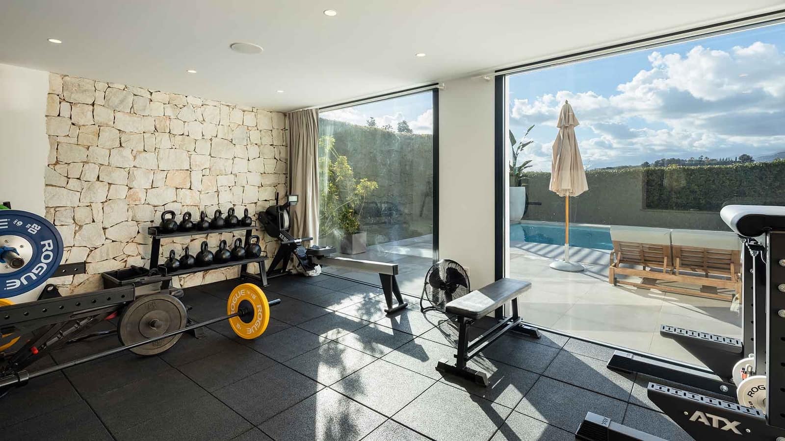 6 soverom Villa til salgs i Nueva Andalucia med svømmebasseng - € 3 995 000 (Ref: 8798710)