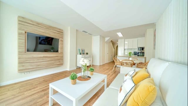 3 makuuhuone Huoneisto myytävänä paikassa Playa Bajadilla - Puertos, Marbella mukana uima-altaan - 975 000 € (Ref: 8798713)