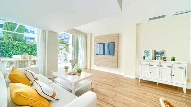 3 makuuhuone Huoneisto myytävänä paikassa Playa Bajadilla - Puertos, Marbella mukana uima-altaan - 975 000 € (Ref: 8798713)