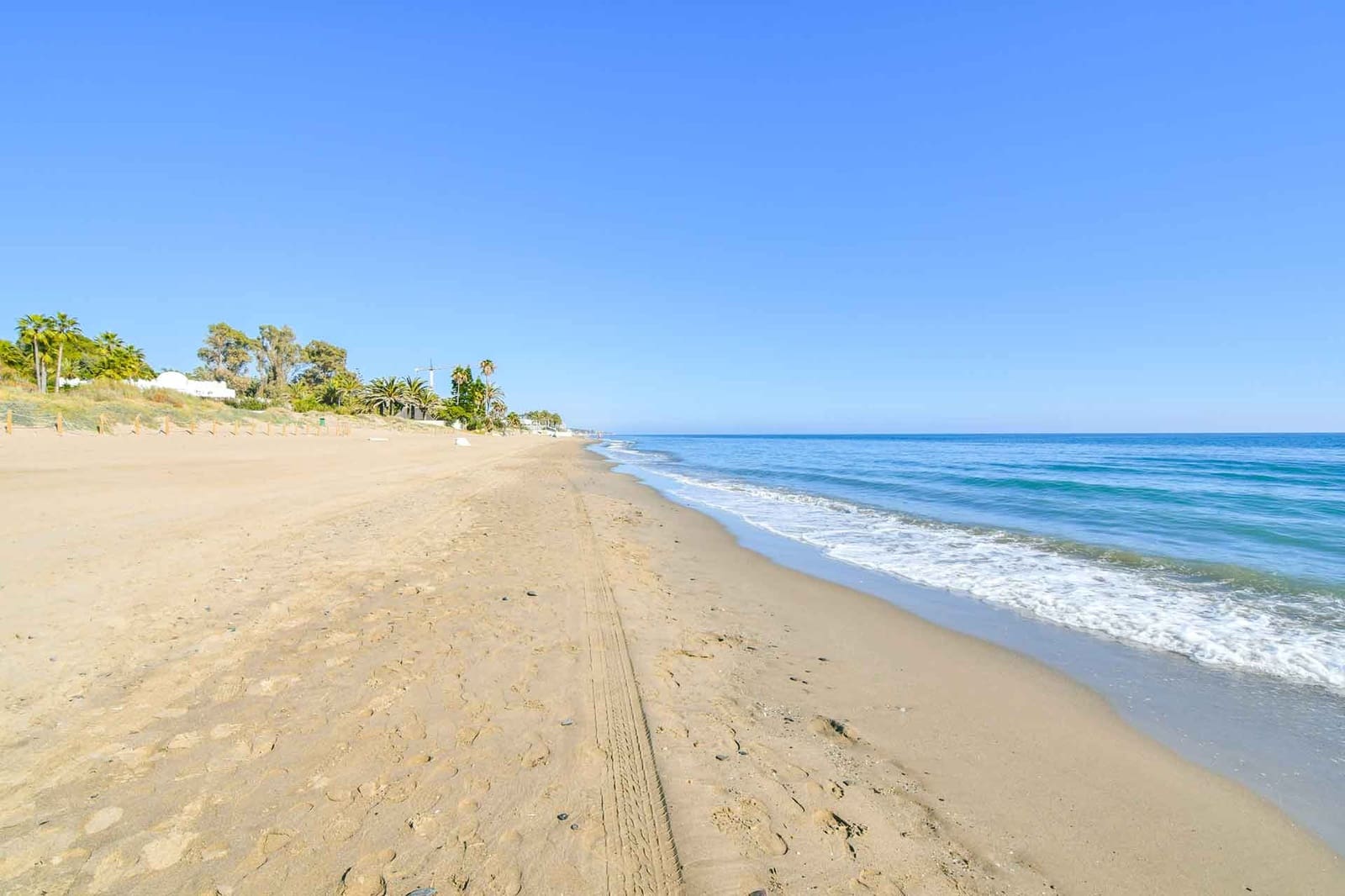 2 bedroom Apartment for sale in Ojen with pool - € 795,000 (Ref: 8801669)