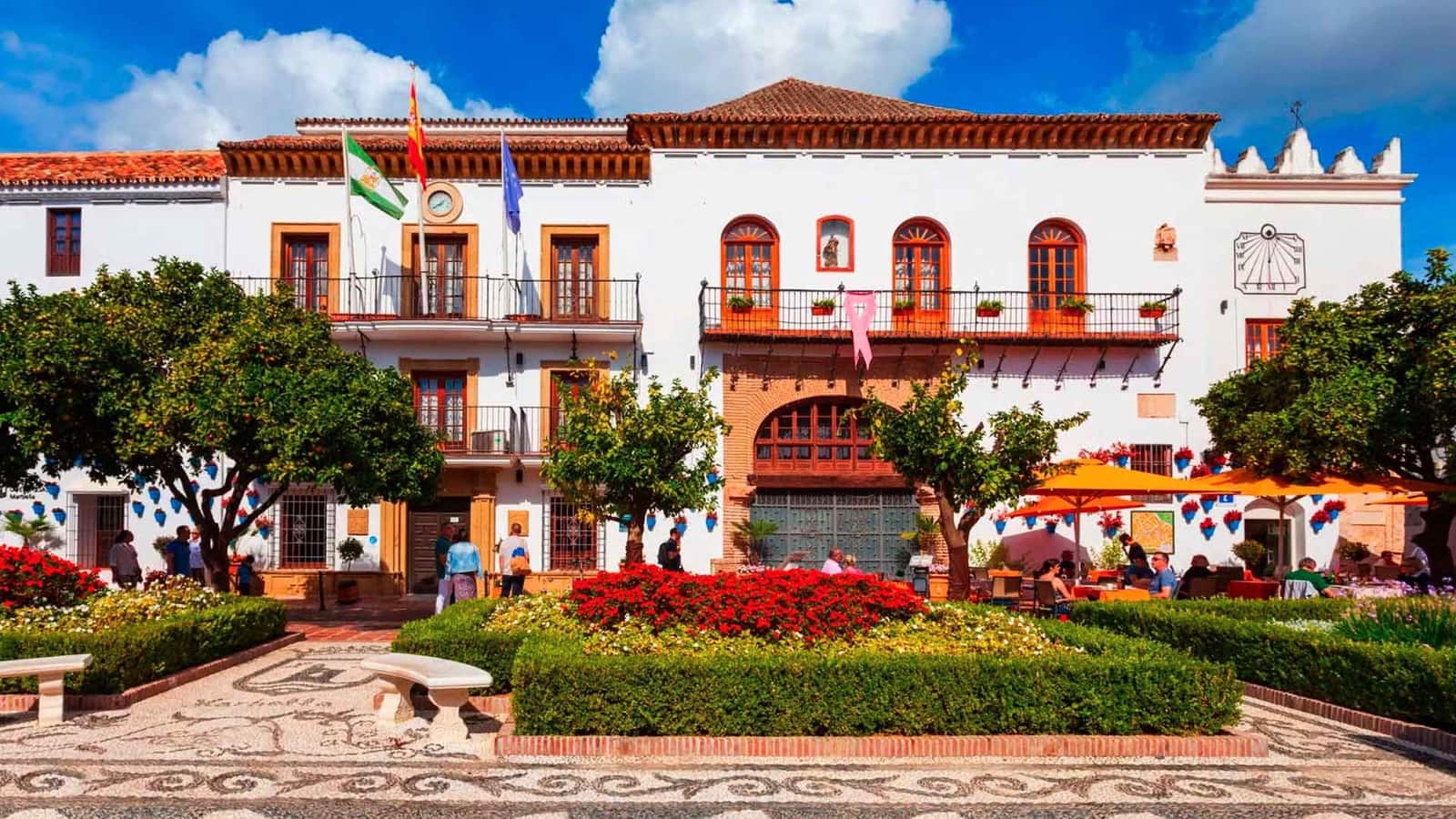 4 soverom Villa til salgs i Ojen med svømmebasseng - € 4 500 000 (Ref: 8801670)