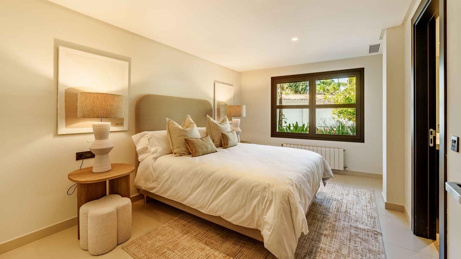 5 sypialnia Willa na sprzedaż w Nueva Andalucia z basenem - 6 995 000 € (Ref: 8834885)