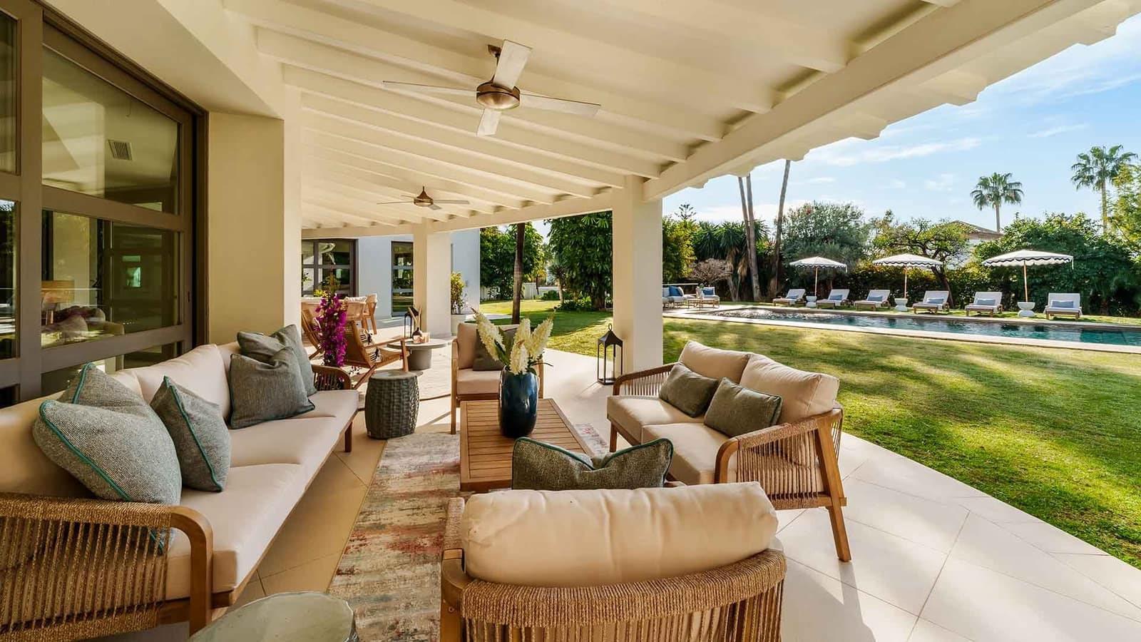 5 sypialnia Willa na sprzedaż w Nueva Andalucia z basenem - 6 995 000 € (Ref: 8834885)