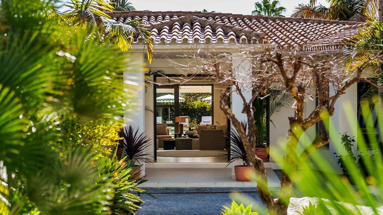 5 sypialnia Willa na sprzedaż w Nueva Andalucia z basenem - 6 995 000 € (Ref: 8834885)