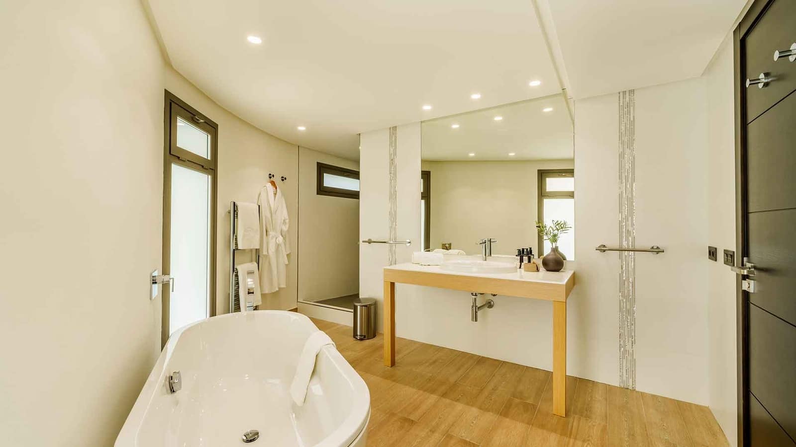 5 sypialnia Willa na sprzedaż w Nueva Andalucia z basenem - 6 995 000 € (Ref: 8834885)