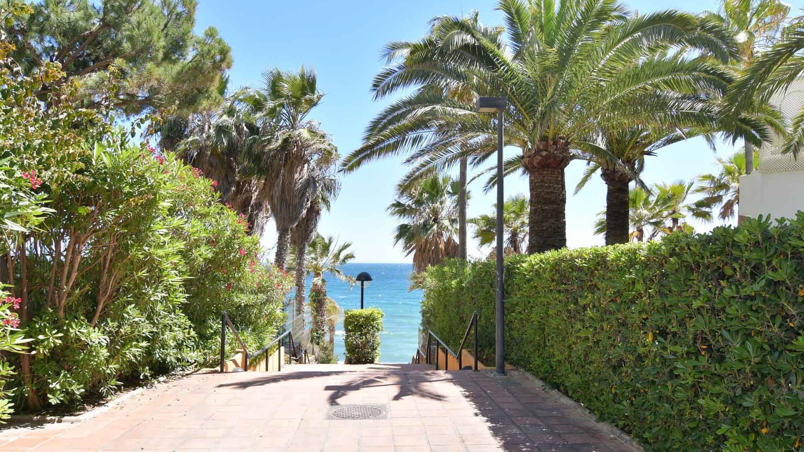 1 soverom Hus til salgs i Marbella med svømmebasseng - € 367 000 (Ref: 8859623)