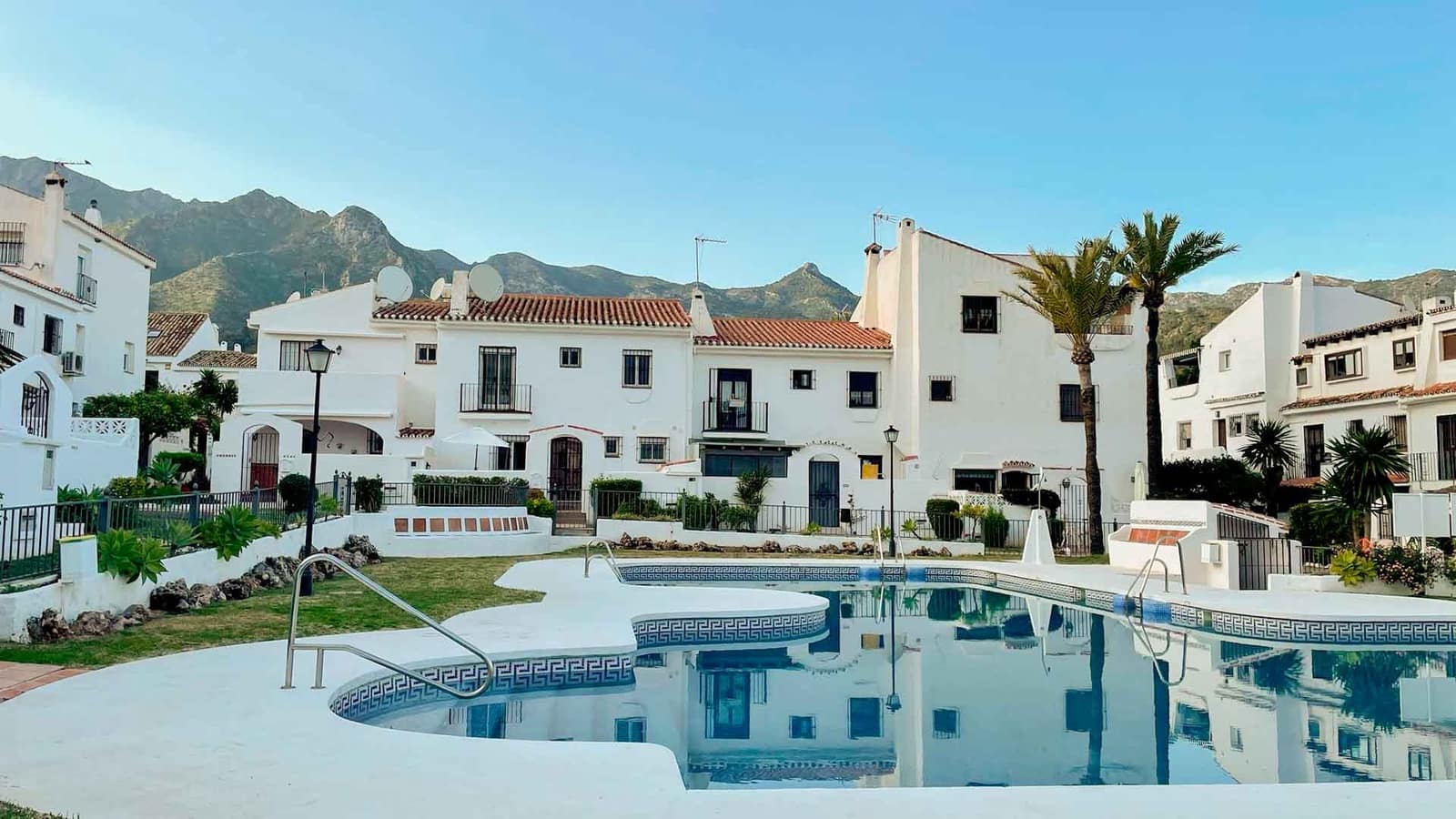 1 soverom Hus til salgs i Marbella med svømmebasseng - € 367 000 (Ref: 8859623)
