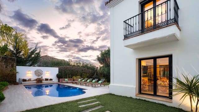 4 soveværelse Villa til salg i La Quinta, Benahavís med swimmingpool - € 2.950.000 (Ref: 8869548)