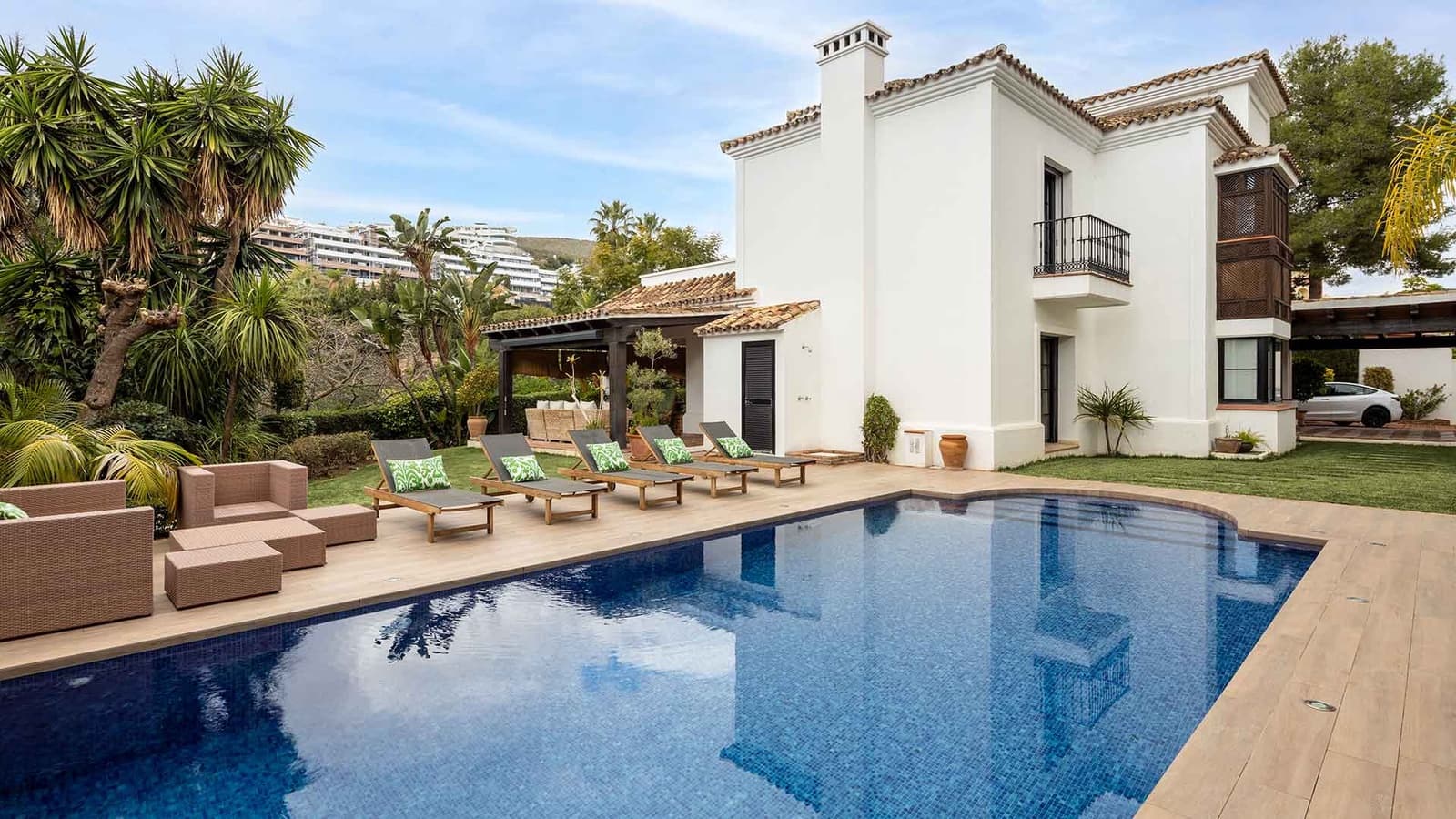 4 soveværelse Villa til salg i La Quinta med swimmingpool - € 2.950.000 (Ref: 8869548)