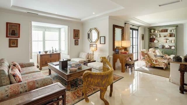 4 soveværelse Villa til salg i La Quinta, Benahavís med swimmingpool - € 2.950.000 (Ref: 8869548)