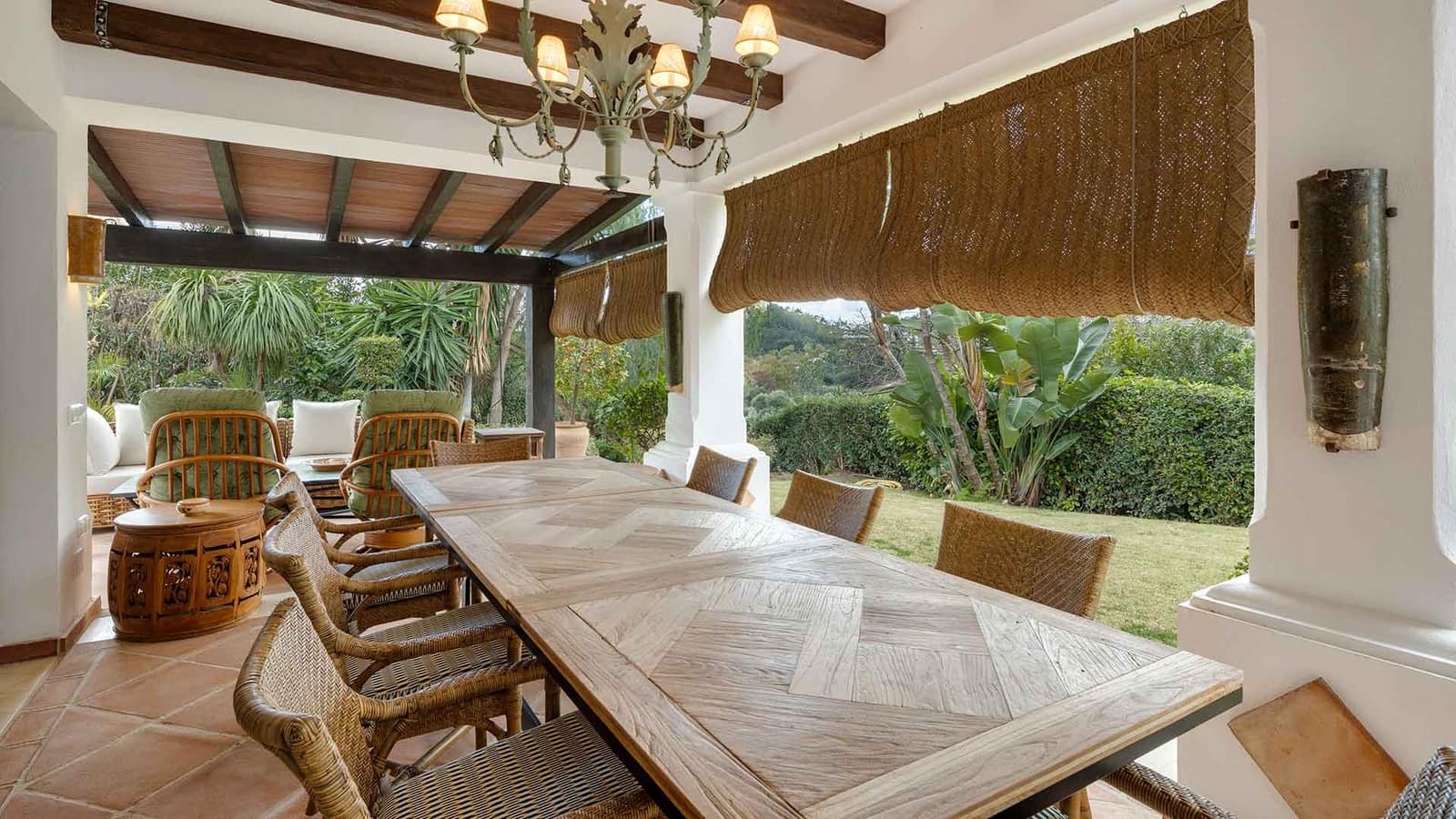 4 soveværelse Villa til salg i La Quinta med swimmingpool - € 2.950.000 (Ref: 8869548)